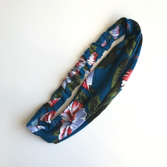 🆕 4 Pack floral pattern yoga headbands - Picture 4 of 6